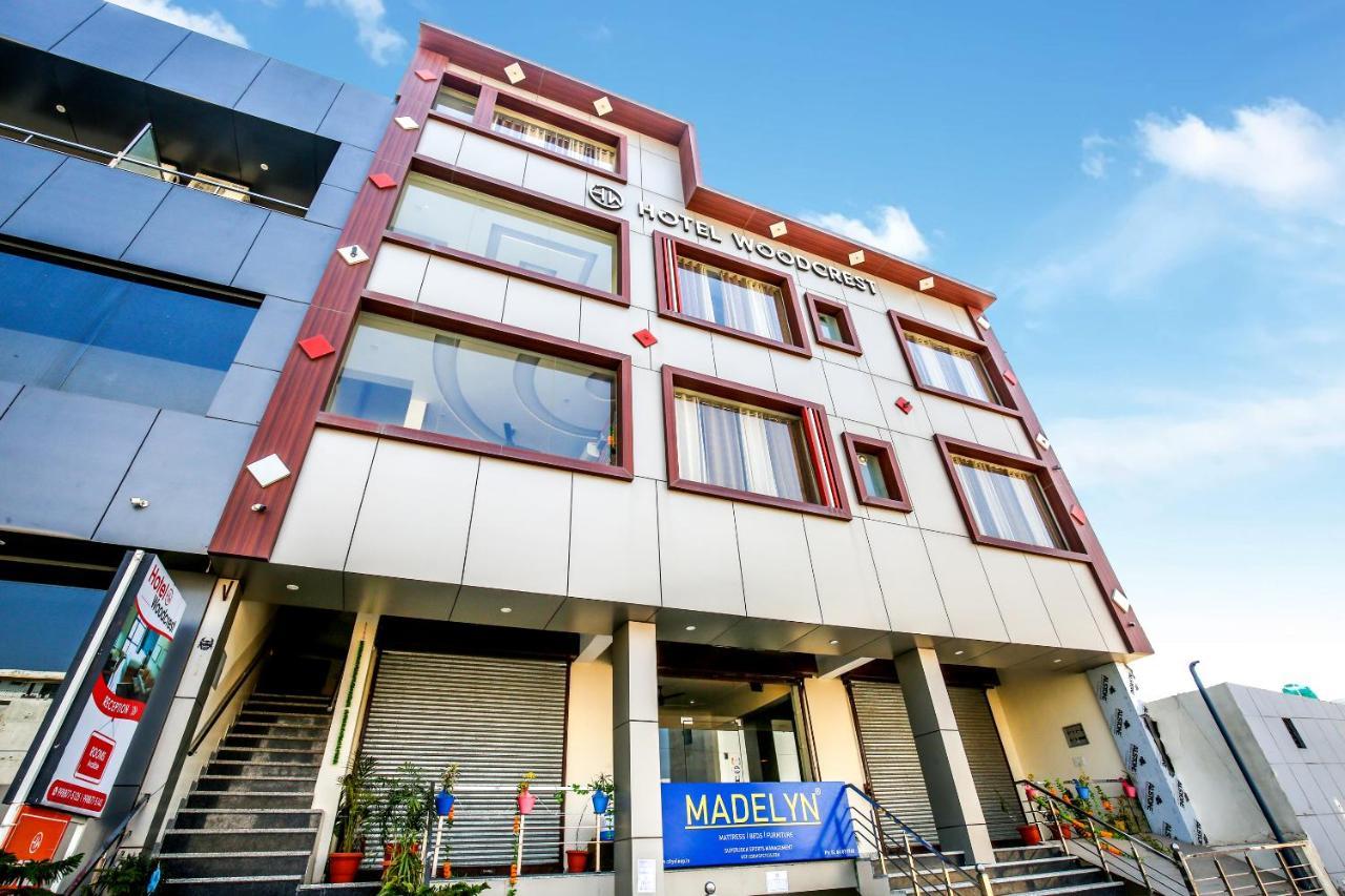 Hotel Woodcrest Zirakpur - Best Family Hotel By - A Unit Of Sidham Group Εξωτερικό φωτογραφία