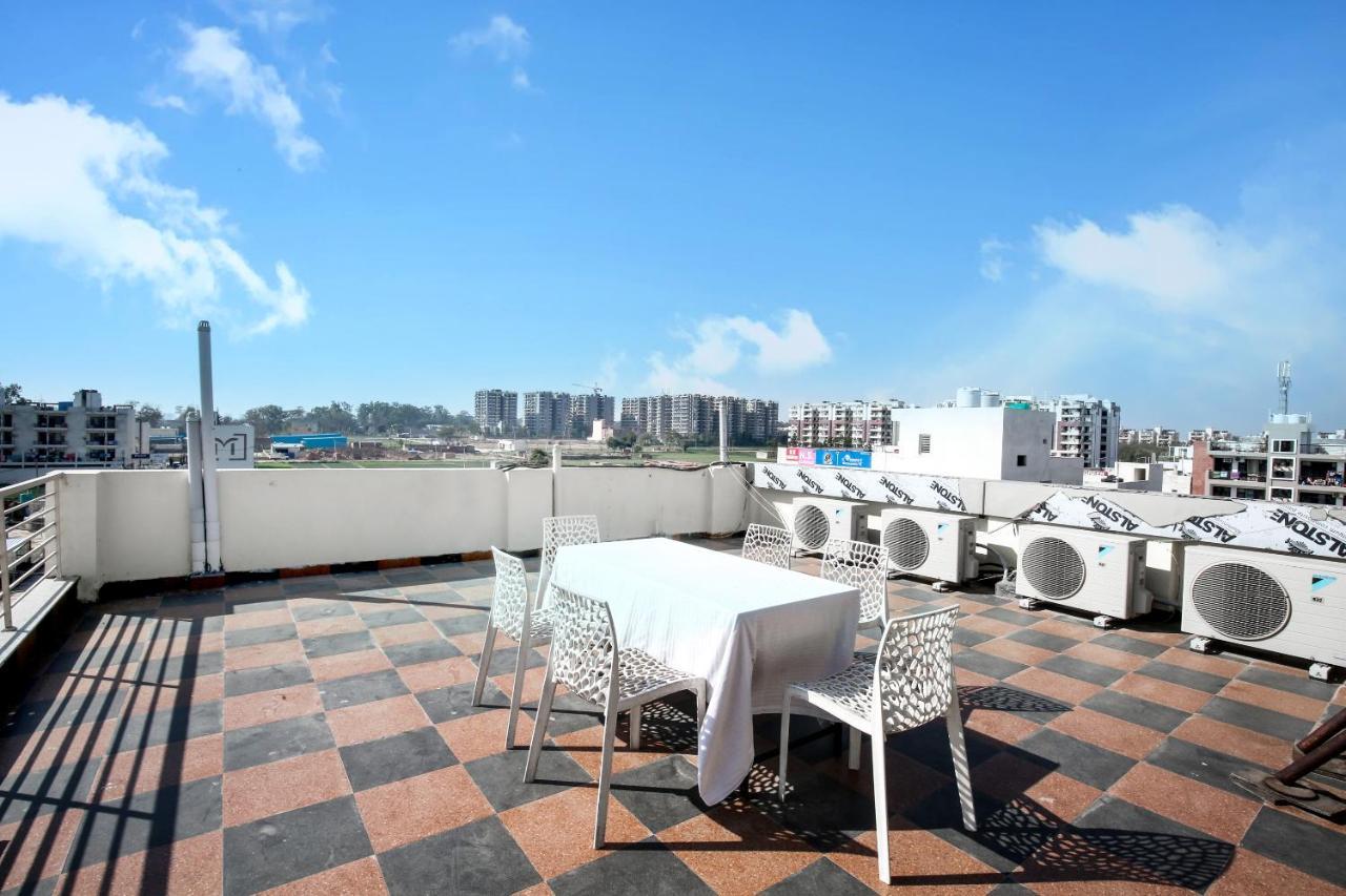 Hotel Woodcrest Zirakpur - Best Family Hotel By - A Unit Of Sidham Group Εξωτερικό φωτογραφία