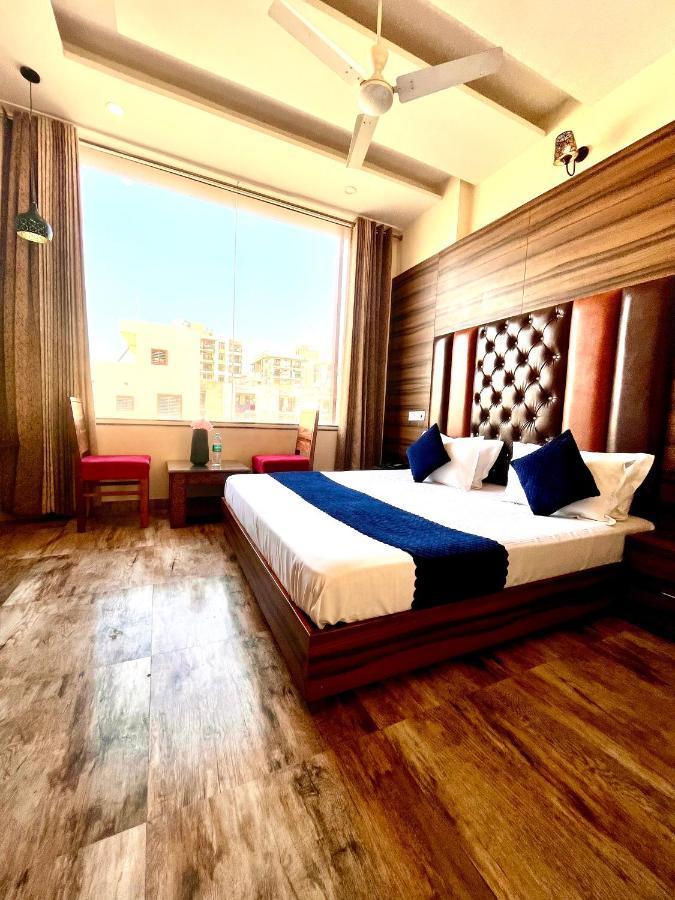 Hotel Woodcrest Zirakpur - Best Family Hotel By - A Unit Of Sidham Group Εξωτερικό φωτογραφία