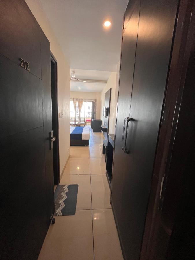 Hotel Woodcrest Zirakpur - Best Family Hotel By - A Unit Of Sidham Group Εξωτερικό φωτογραφία