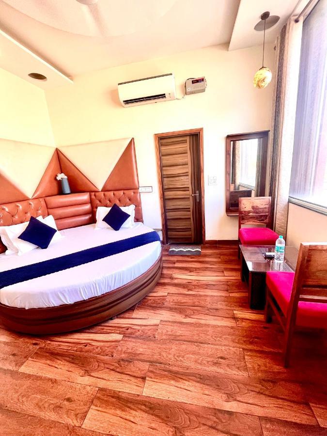 Hotel Woodcrest Zirakpur - Best Family Hotel By - A Unit Of Sidham Group Εξωτερικό φωτογραφία