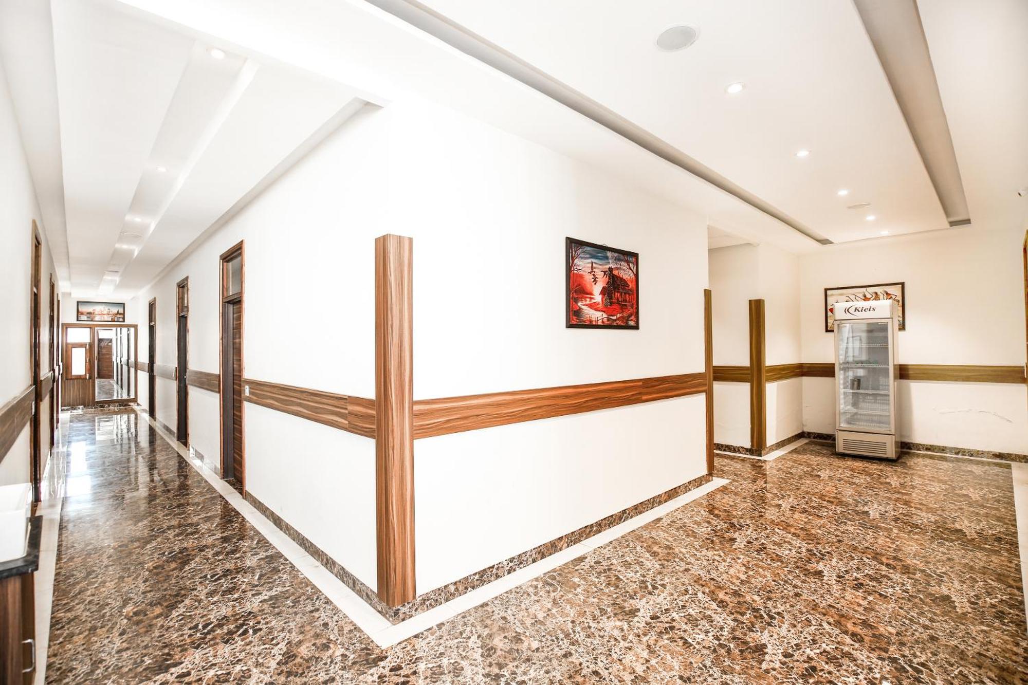 Hotel Woodcrest Zirakpur - Best Family Hotel By - A Unit Of Sidham Group Εξωτερικό φωτογραφία